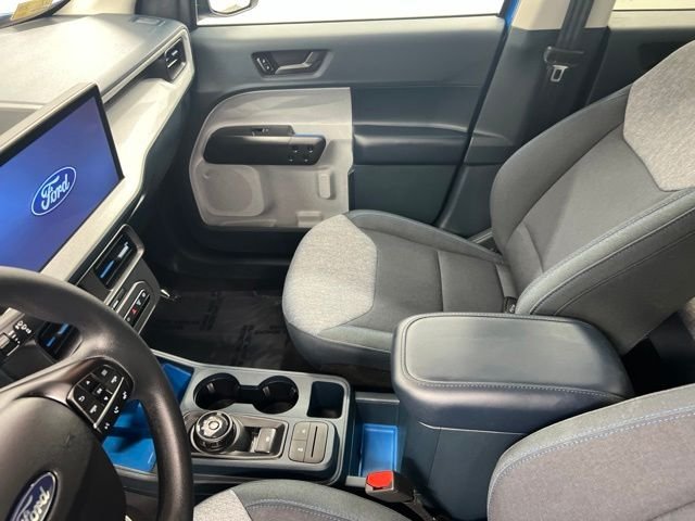 Used 2025 Blue Ford XLT image 16