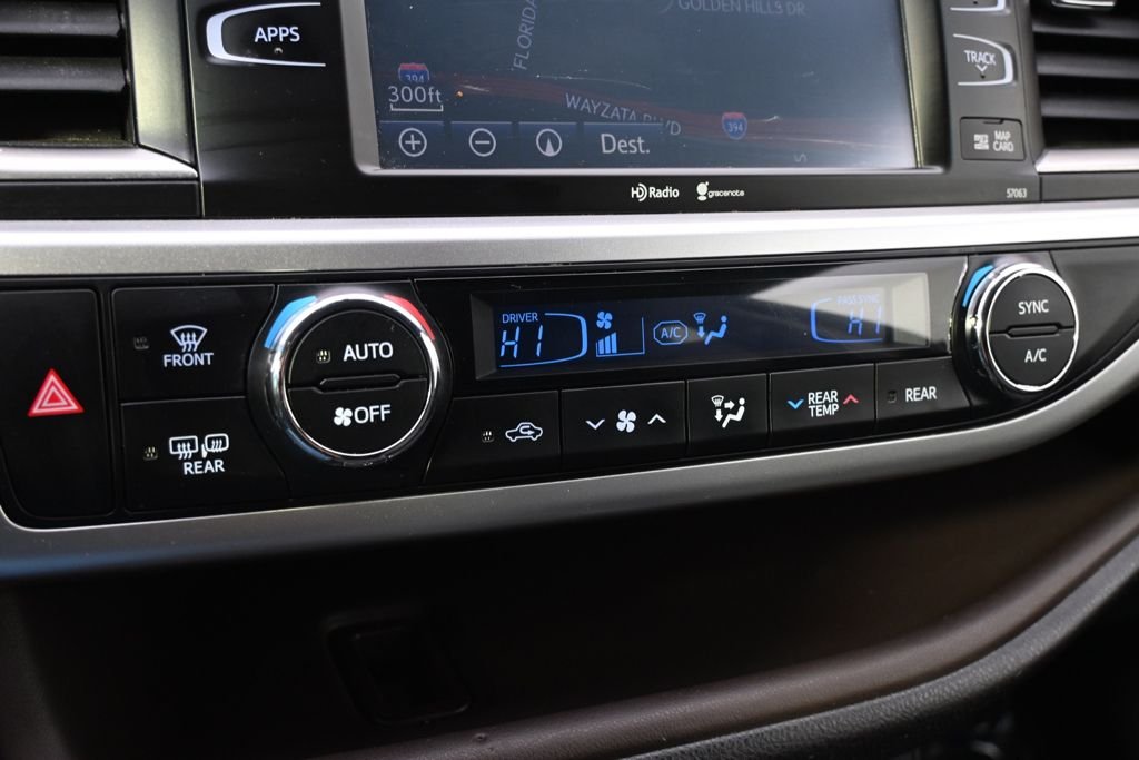Used 2015 Attitude Black Metallic Toyota XLE V6 image 32
