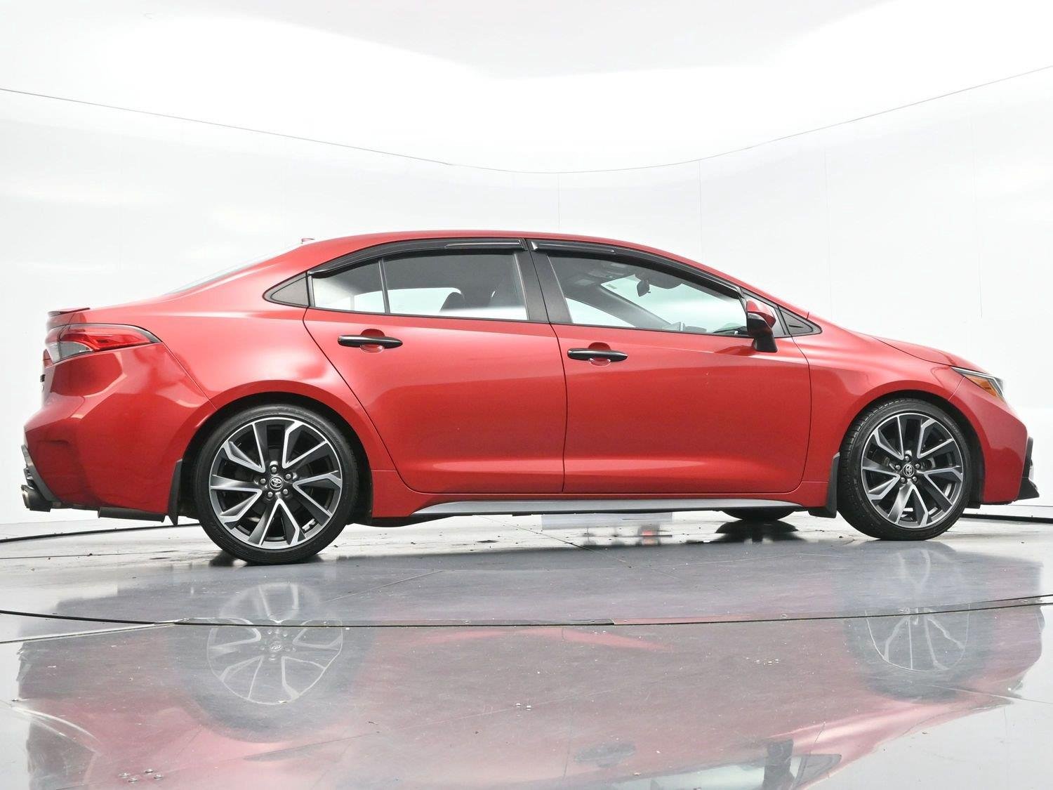 Used 2020 Barcelona Red Metallic Toyota SE image 47
