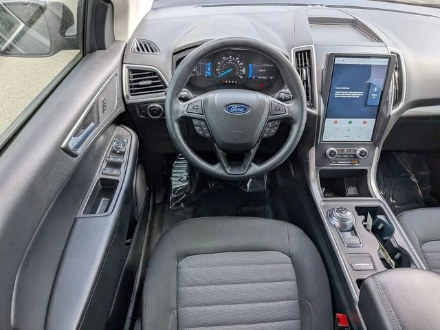 Used 2024 Blue Ford SE image 27
