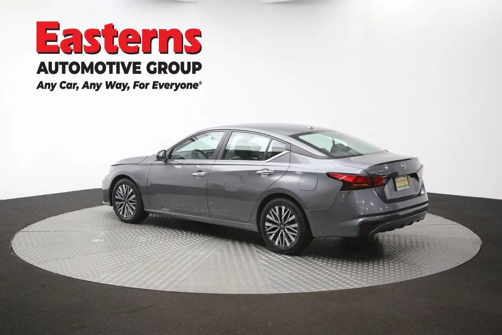 Used 2025 Gray Nissan 2.5 SV image 62
