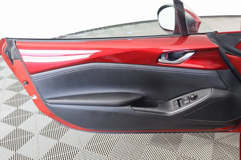2025 Mazda MX-5 Miata Grand Touring - Photo 13