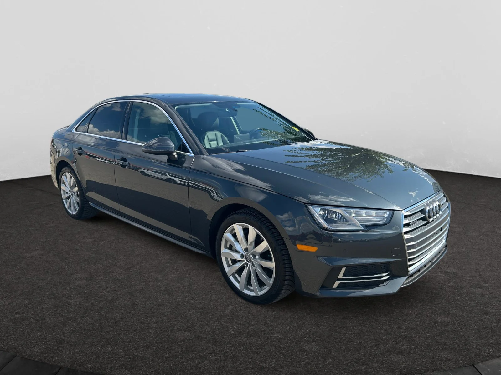 Used 2018 GRAY Audi KOMFORT image 7