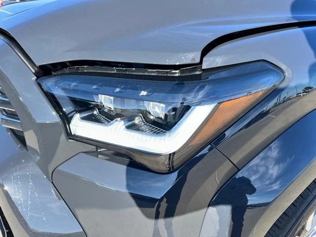 2025 Toyota 4Runner Limited - Photo 13