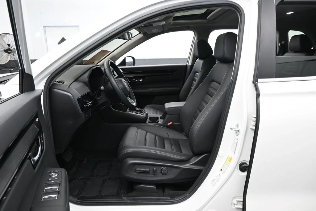 Used 2026 White Honda EX-L image 10