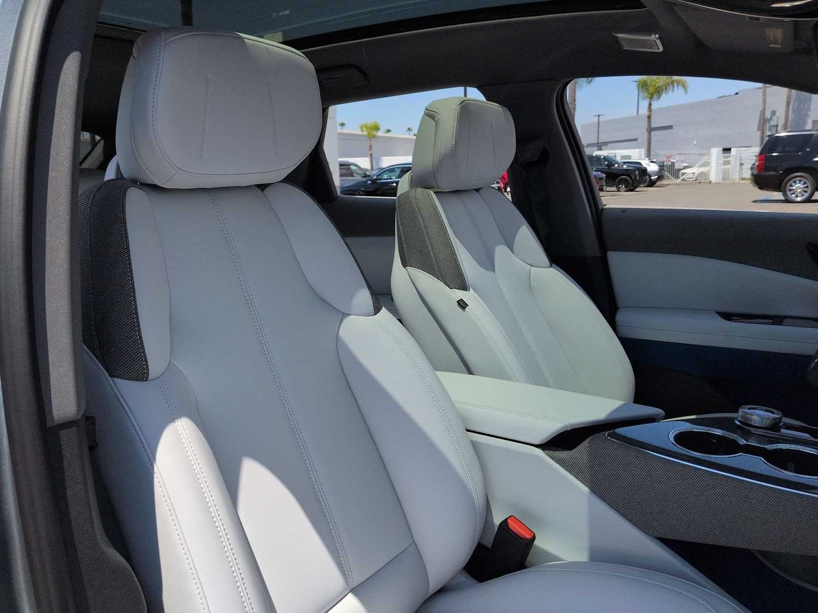 2026 Cadillac OPTIQ Sport - Photo 28