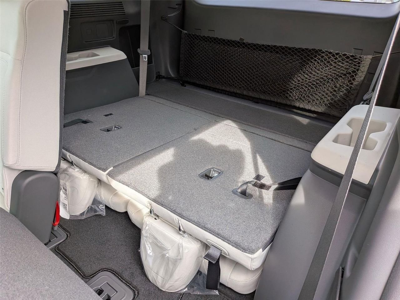 New 2026 Serenity White Hyundai SE image 26