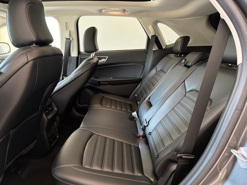 Used 2023 Gray Metallic Ford SEL image 25