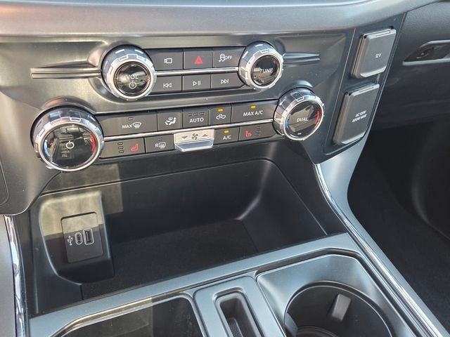 New 2026 Iconic Silver Metallic Ford XLT image 23