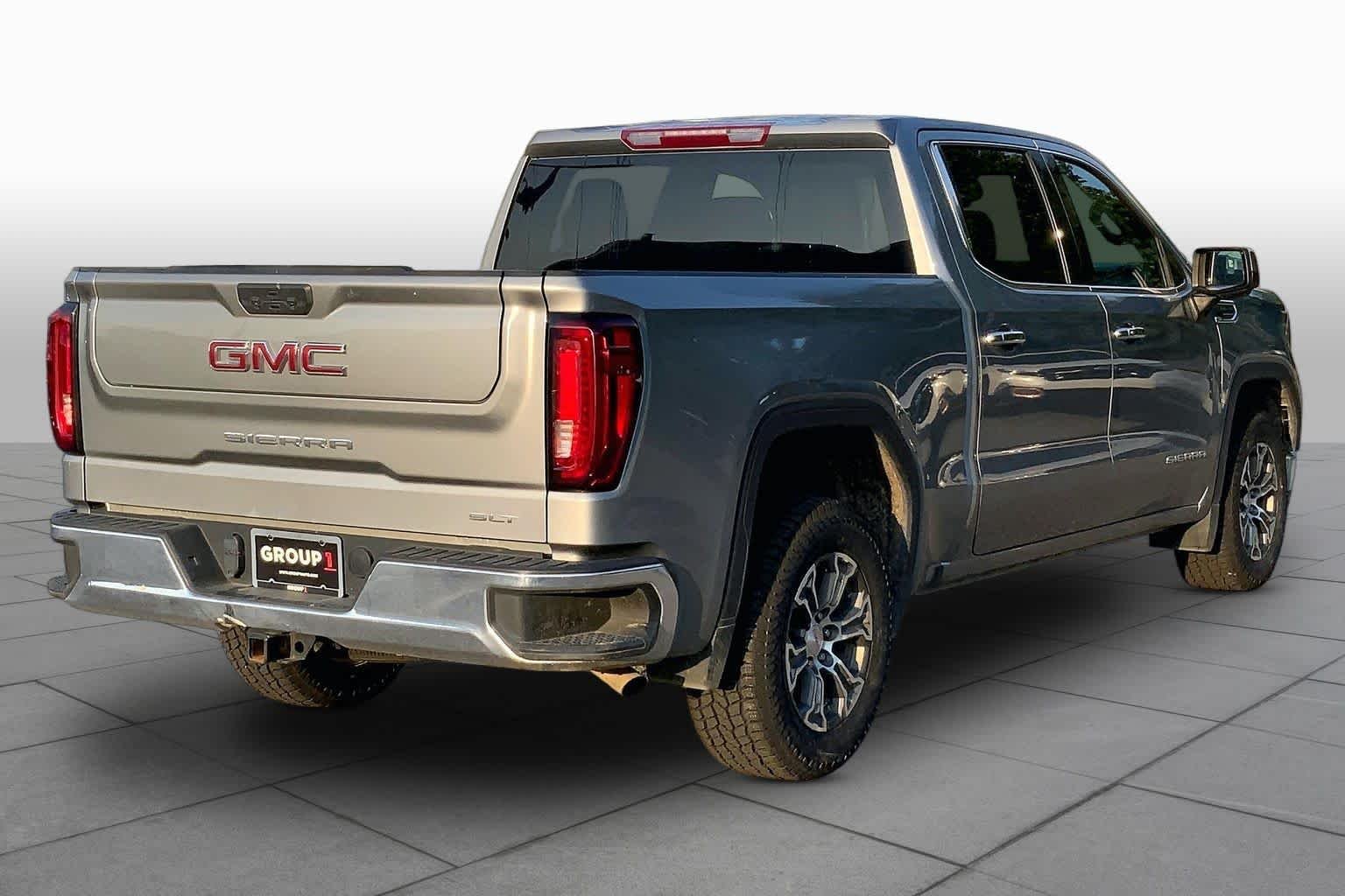 Used 2025 Sterling Metallic GMC SLT image 13