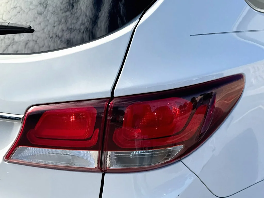 Used 2017 White Hyundai SE image 29