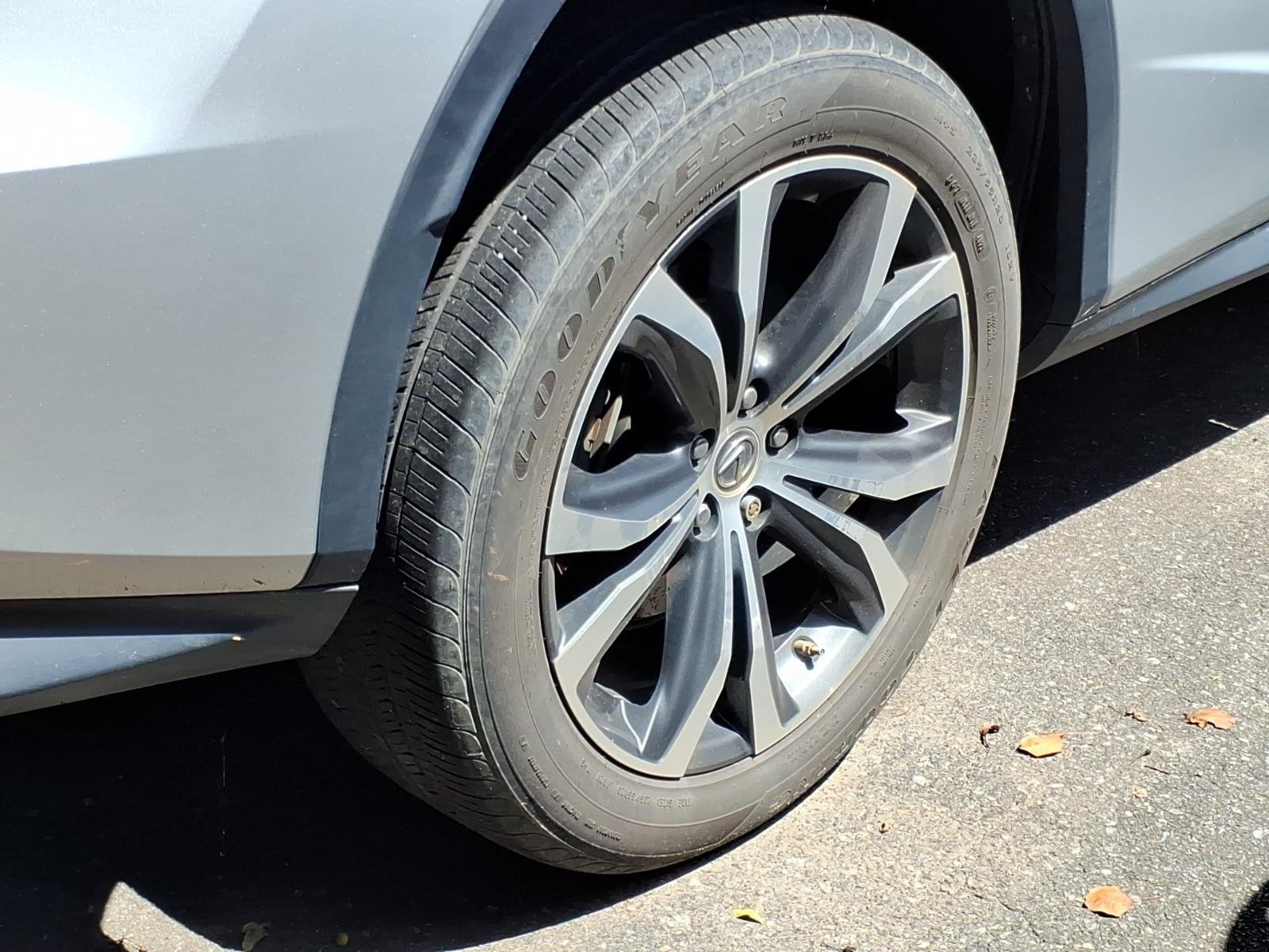 Used 2017 Silver Lining Metallic Lexus RX 350 image 9