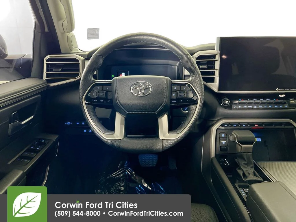 Used 2024 Wind Chill Pearl Toyota Limited image 27