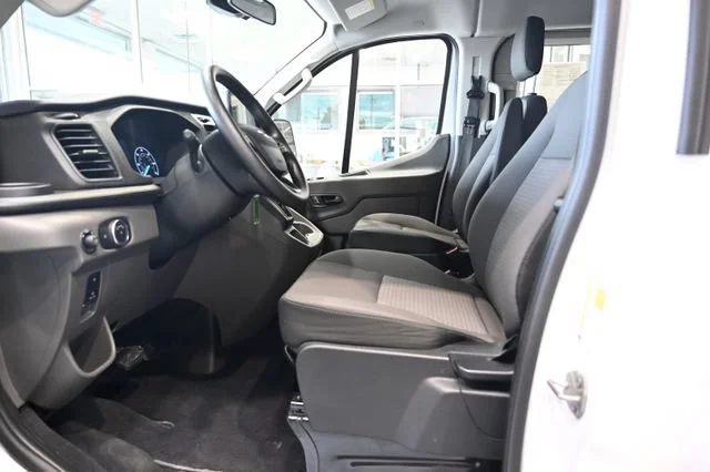 2024 Ford Transit Passenger Van XLT - Photo 10