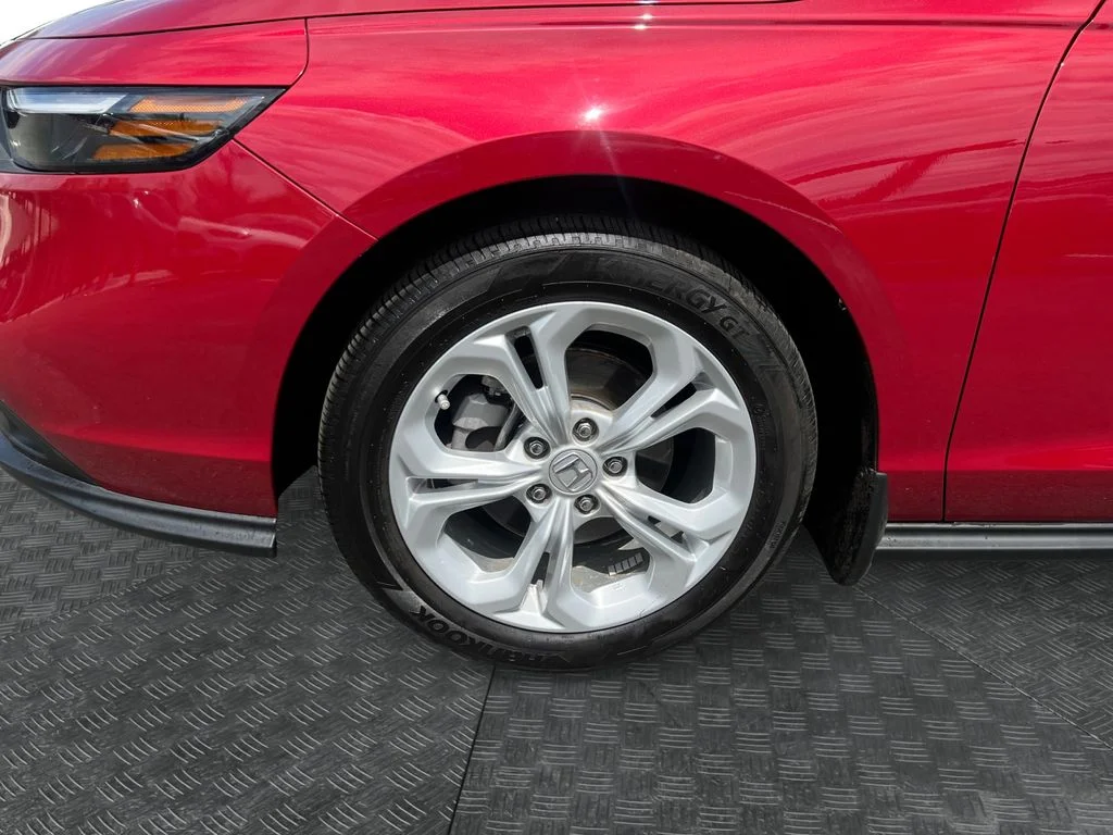 2024 Honda Accord LX - Photo 14