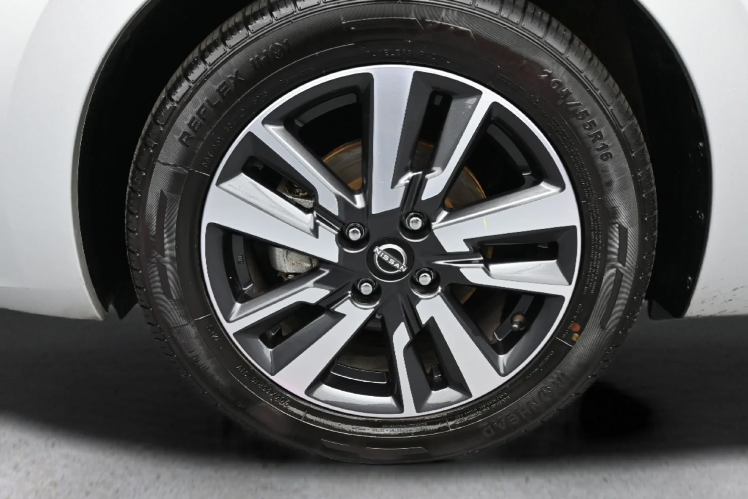 Used 2025 Silver Nissan SV image 12