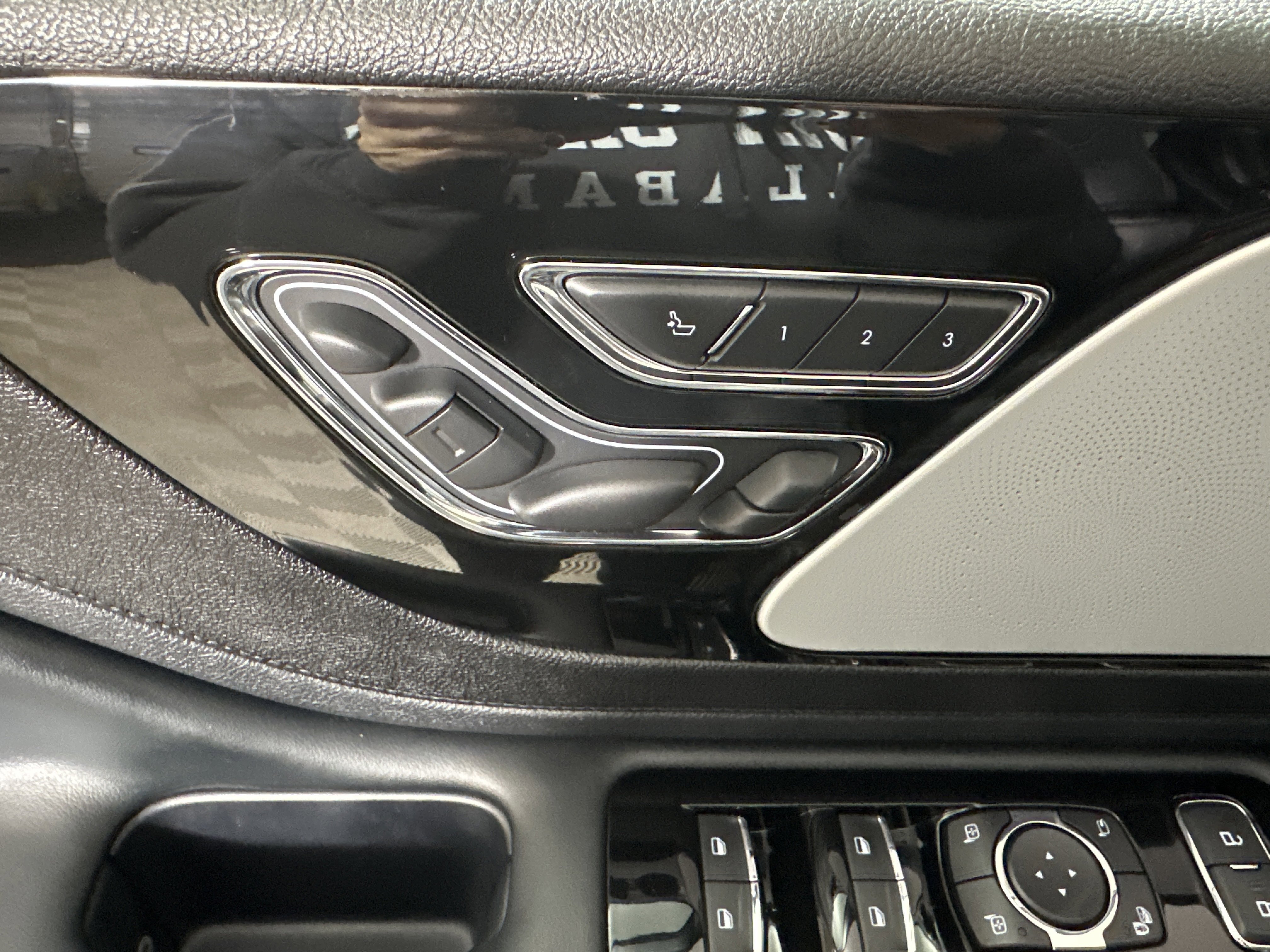 2025 Lincoln Aviator Reserve - Photo 10