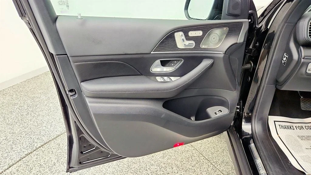 Used 2025 Obsidian Black Metallic Mercedes-Benz GLS 450 4MATIC® SUV w/ Trailer Hitch image 11