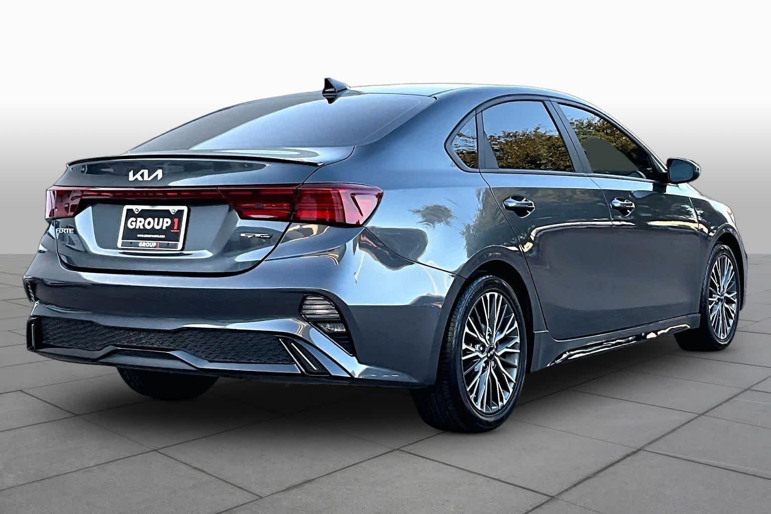 Used 2024 Gravity Gray Kia GT-Line image 12