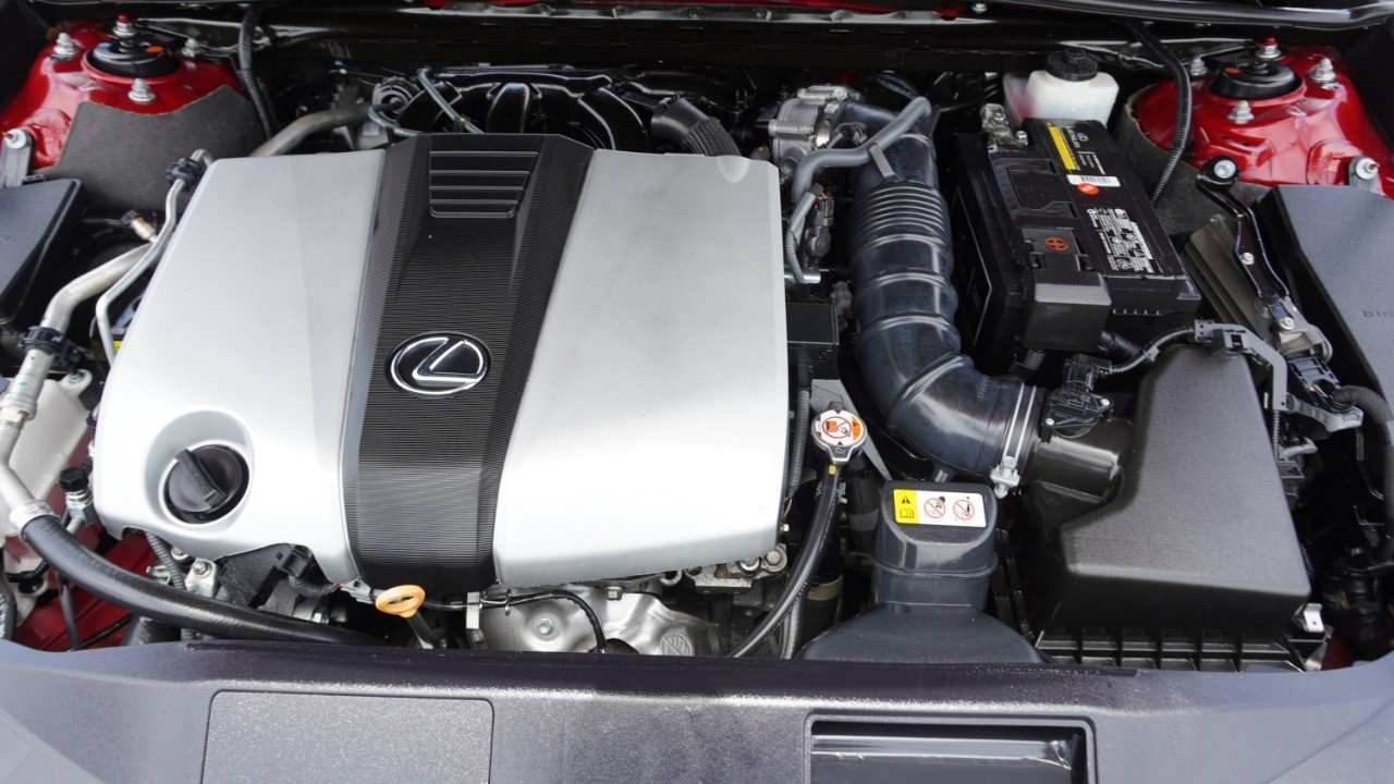 Used 2022 Red Lexus ES 350 image 33