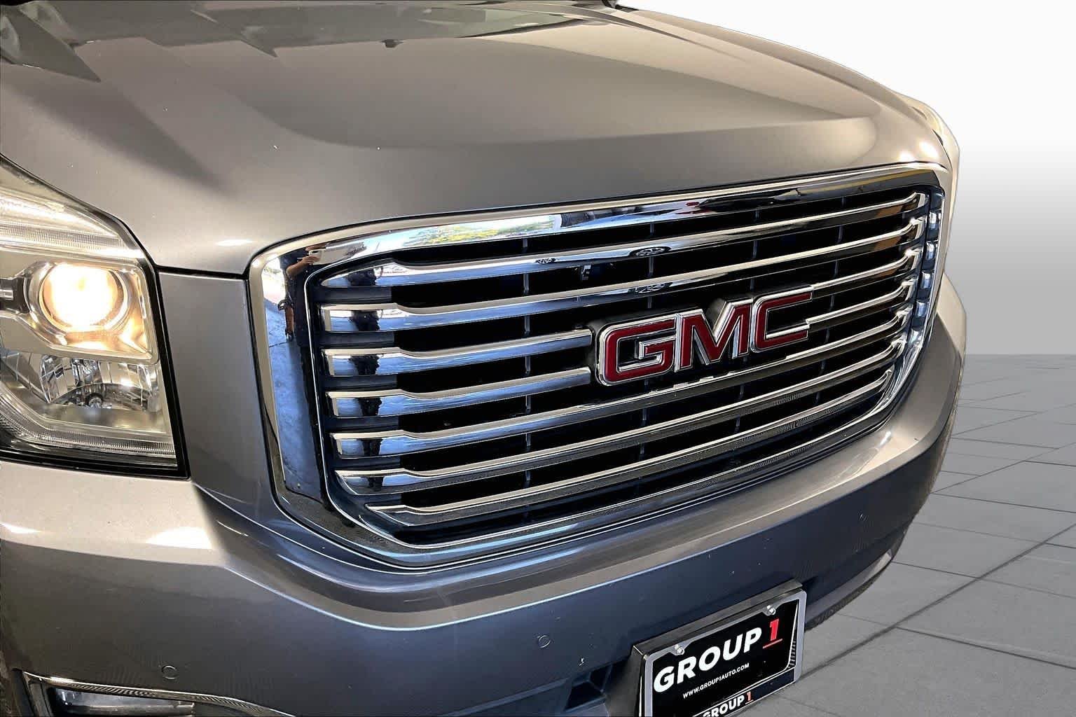 Used 2018 SATIN STEEL METALLIC GMC SLT image 28