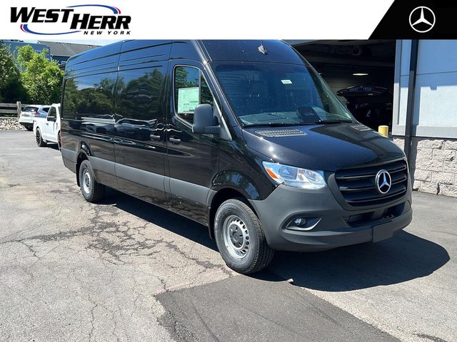 2026 Mercedes-Benz Sprinter Crew Van 