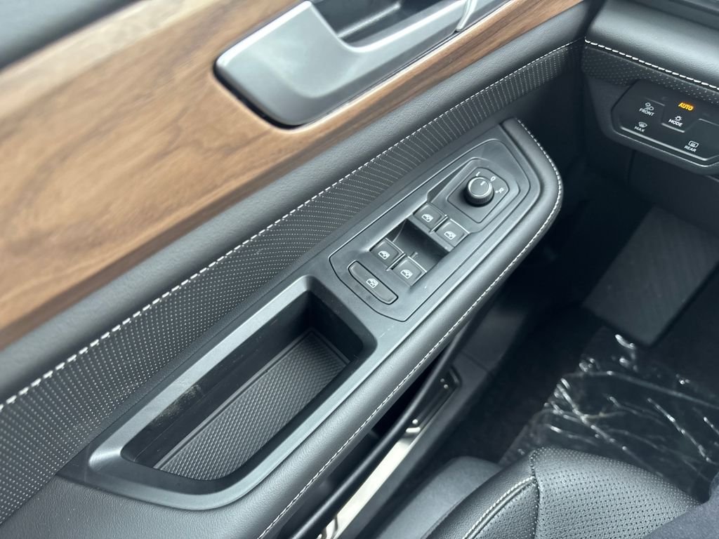 2026 Volkswagen Atlas SE w/Tech - Photo 15