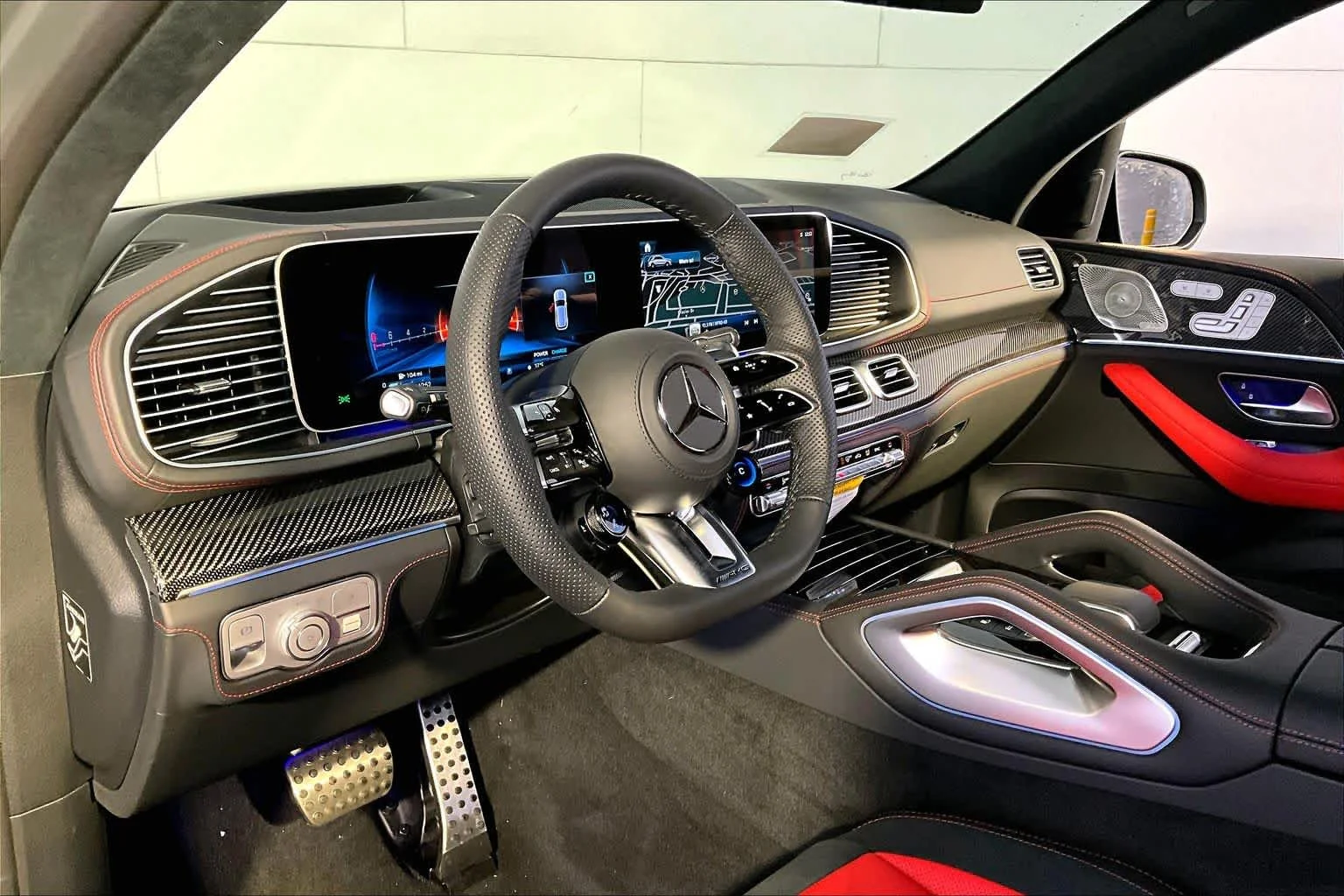 New 2026 MANUFAKTUR Silicon Grey Mercedes-Benz AMG® GLE 63 S image 9