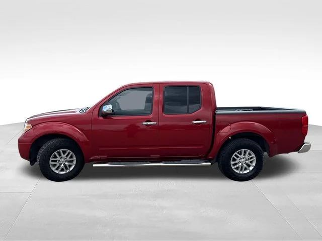 Used 2016 Red Nissan SV image 4