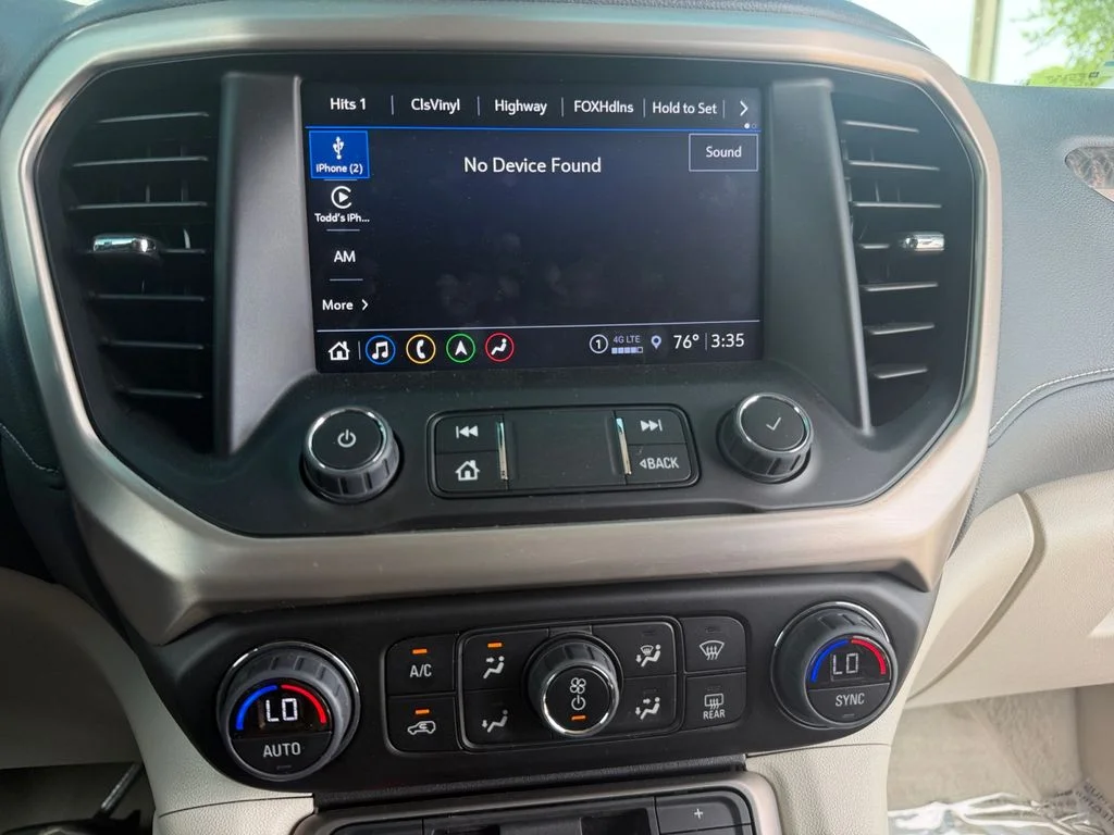 Used 2023 White GMC Denali image 21