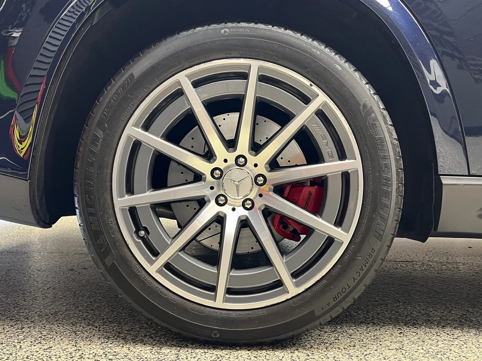 Used 2021 Lunar Blue Metallic (890) Mercedes-Benz AMG® GLS 63 image 32