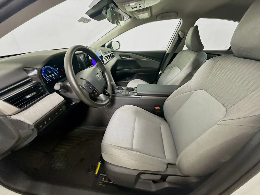 2026 Toyota Camry LE - Photo 19