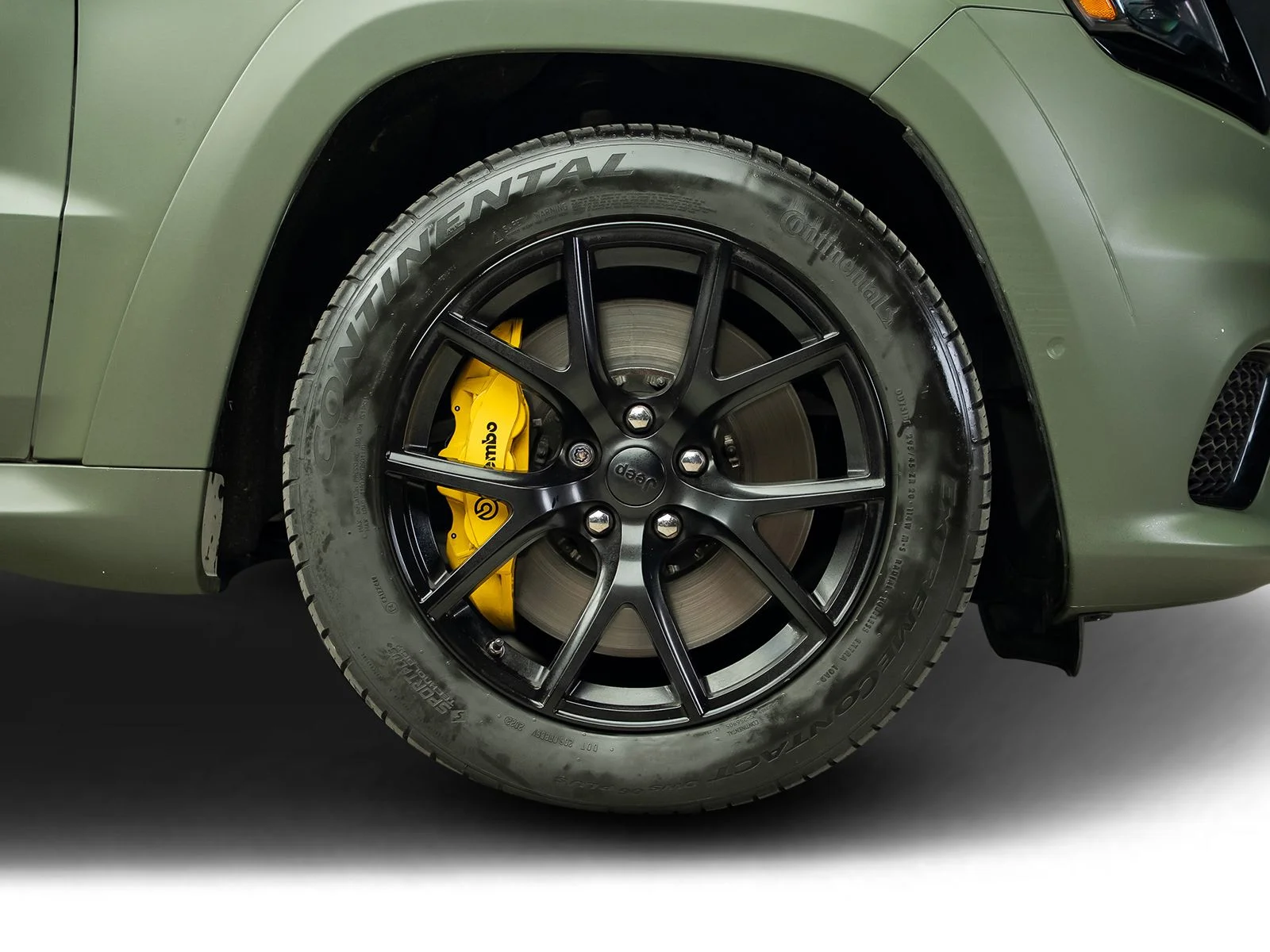 Used 2021 White Jeep Trackhawk image 31