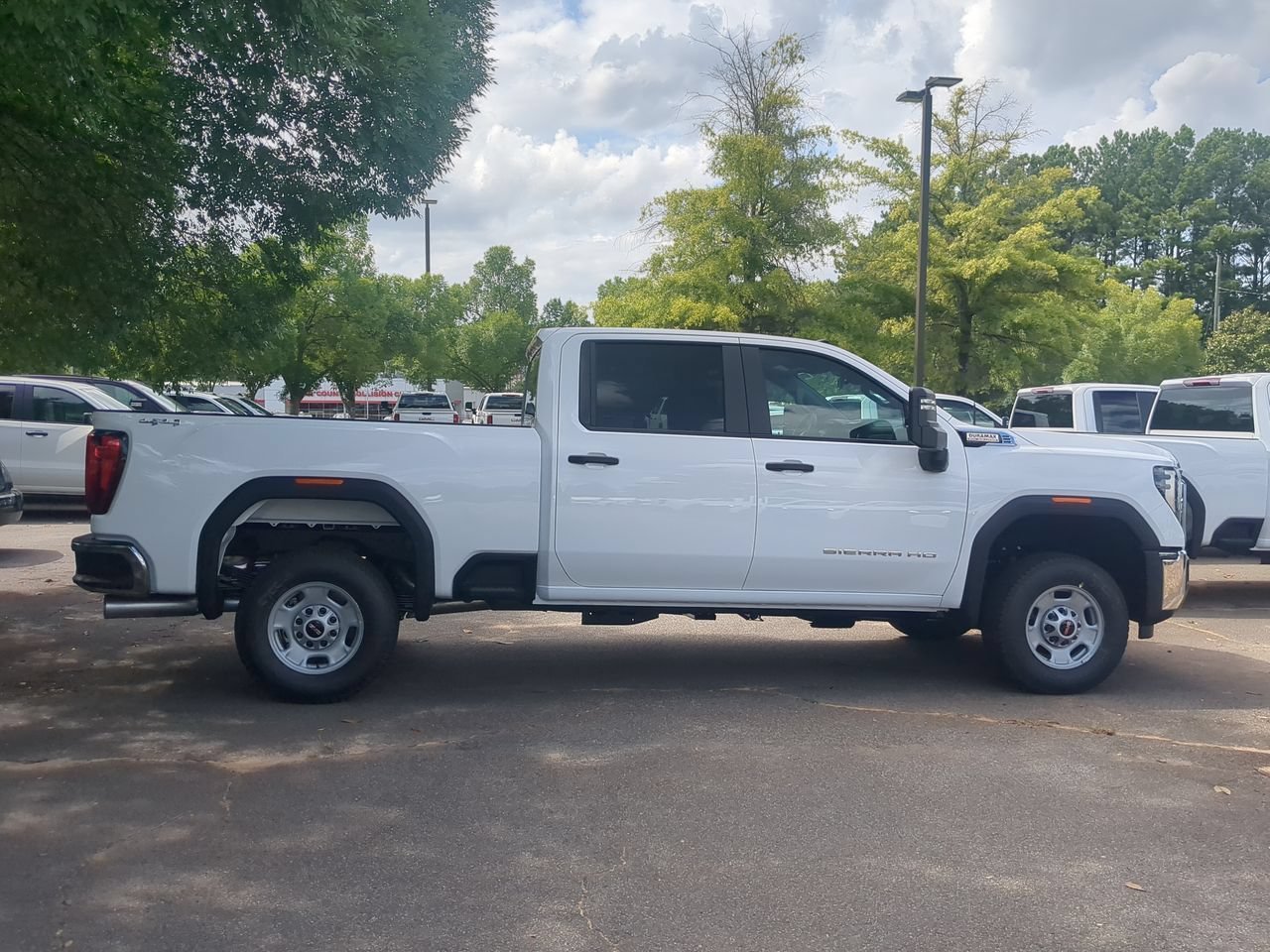New 2026 Summit White GMC Pro image 9