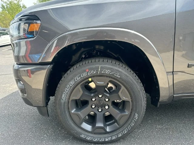 New 2027 Granite Crystal Metallic Clear-Coat Exterior Paint RAM Big Horn/Lone Star image 20