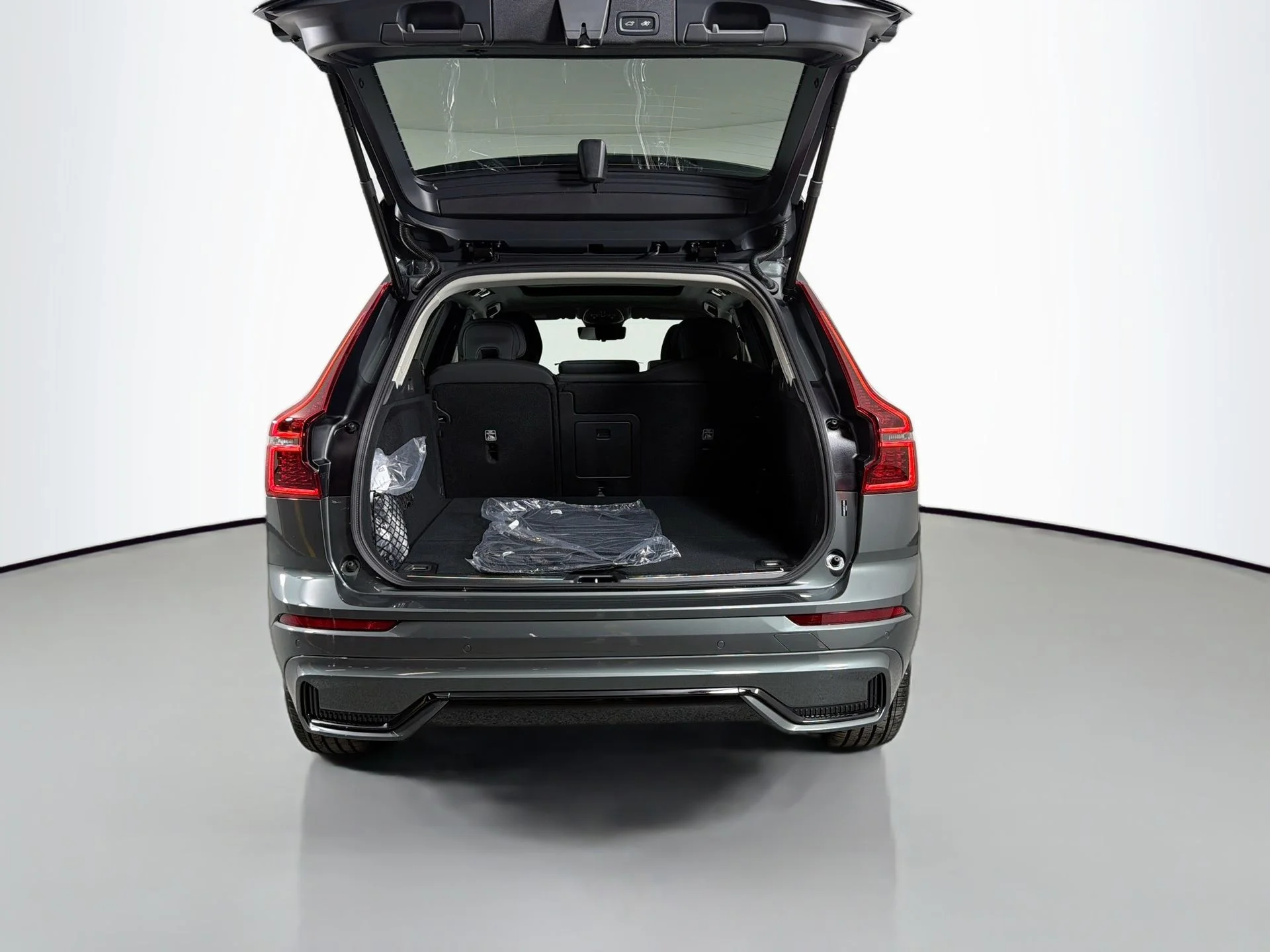 New 2026  Volvo T8 Plus image 24