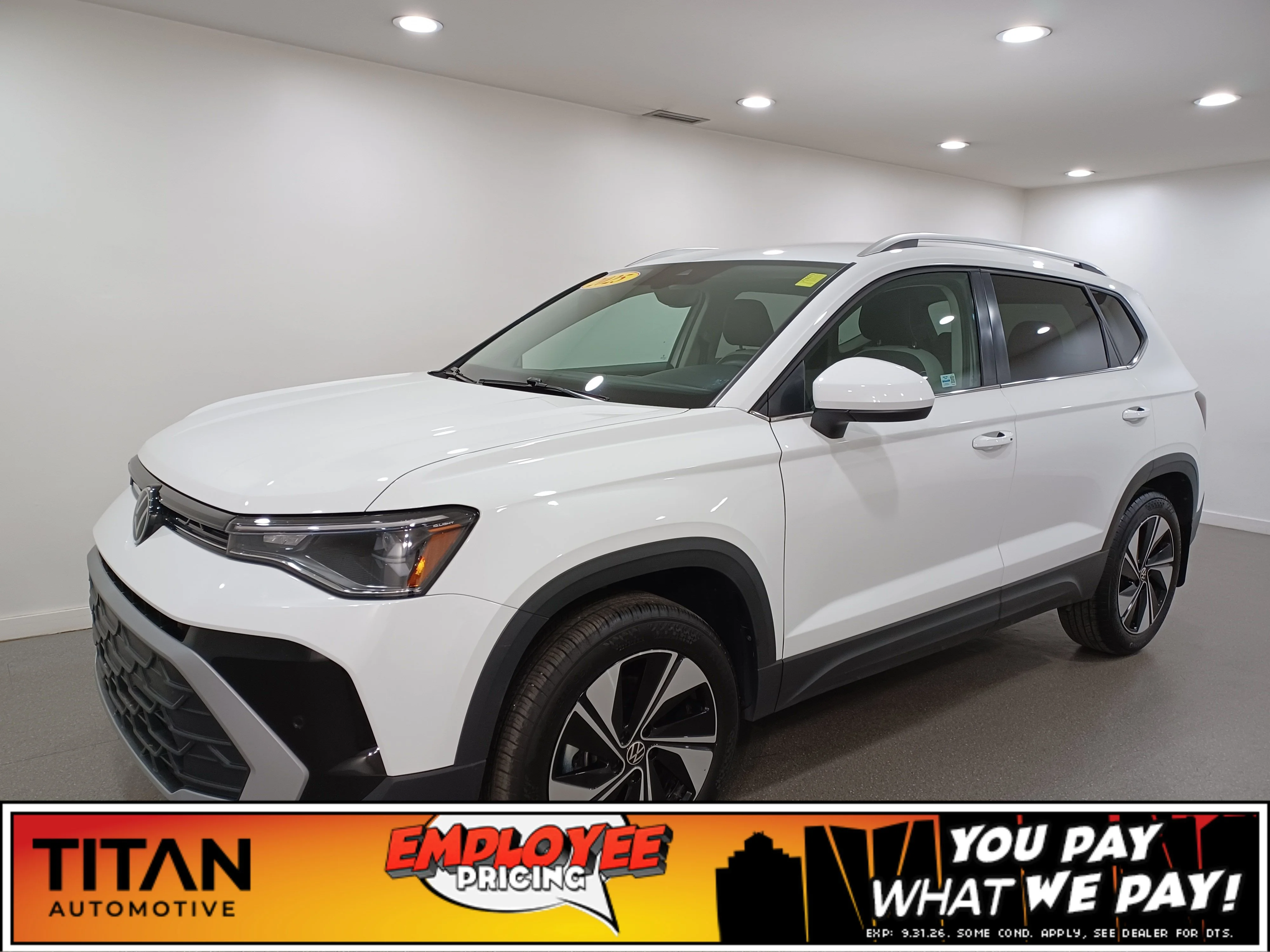 Certified Used 2025 Pure White Volkswagen Comfortline 4Motion*Adaptive Cruise | Remote Start | Htd Seats | Htd Wheel | Blind Spot Detection image 1