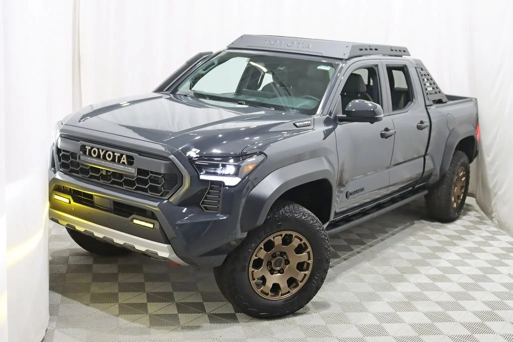 2025 Toyota Tacoma Hybrid Trailhunter