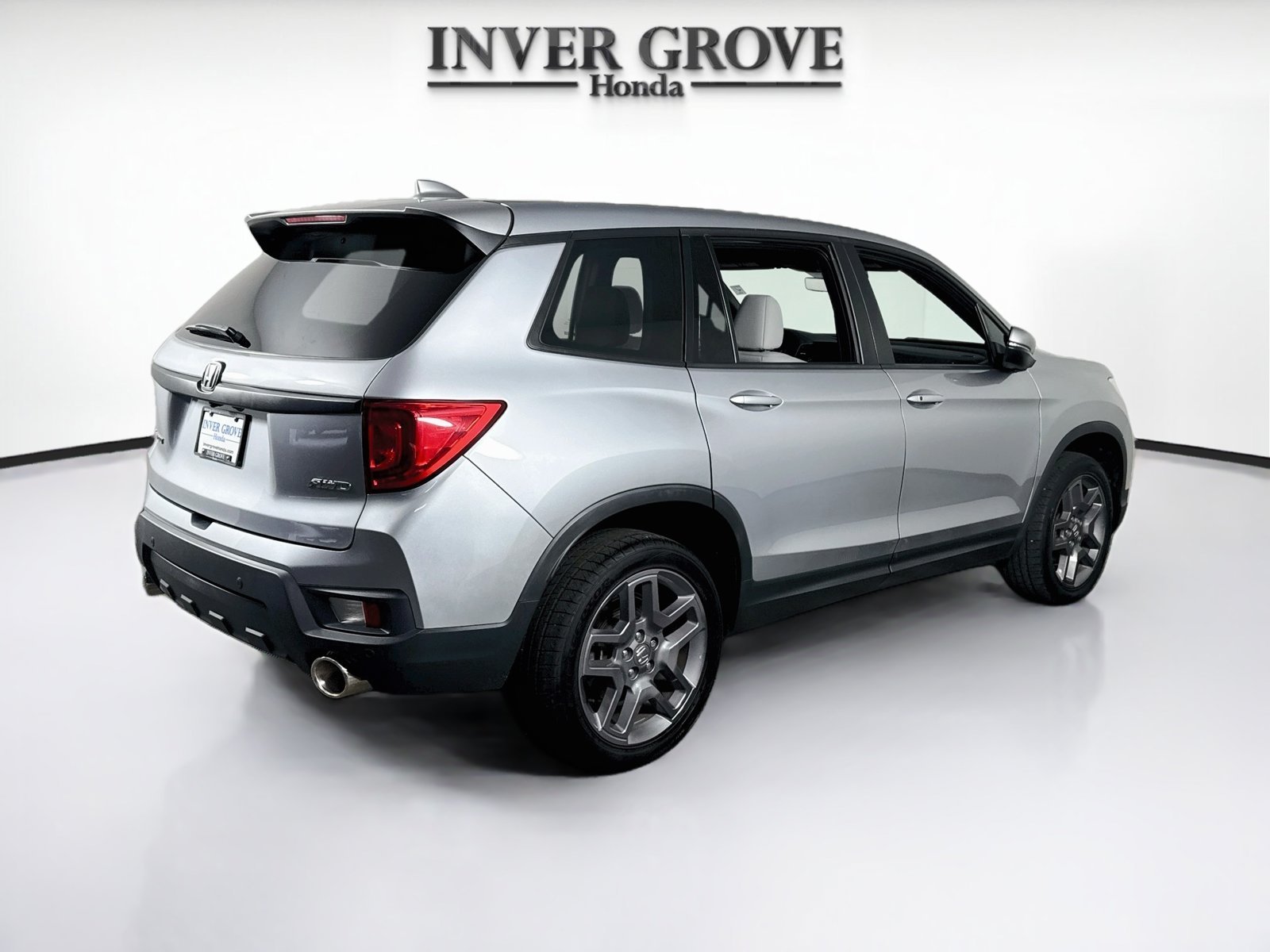 Used 2022 Lunar Silver Metallic Honda EX-L image 5