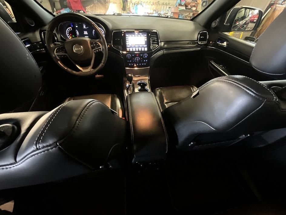 Used 2021 Blue Jeep Limited image 3