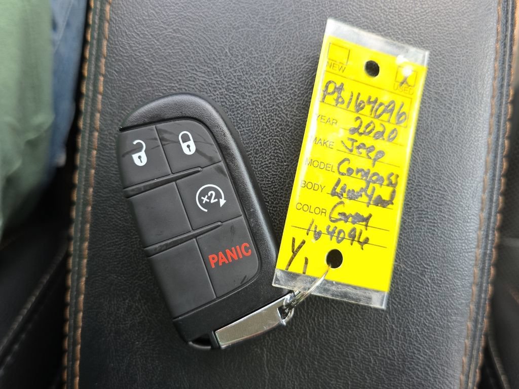 Used 2020 Gray Jeep Limited 4x4 image 23