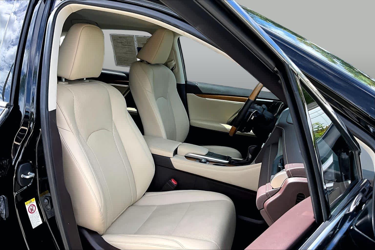 Used 2020 Obsidian Lexus  image 9