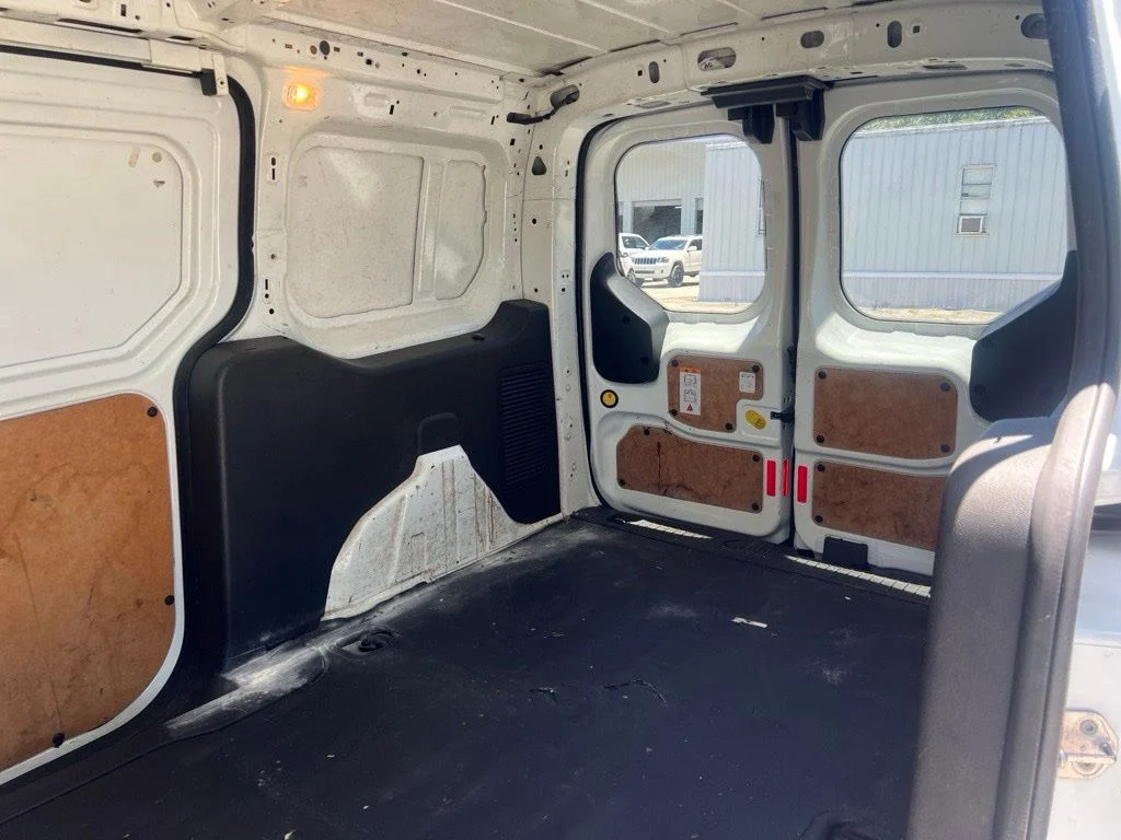 Used 2015 Frozen White Ford XLT image 11