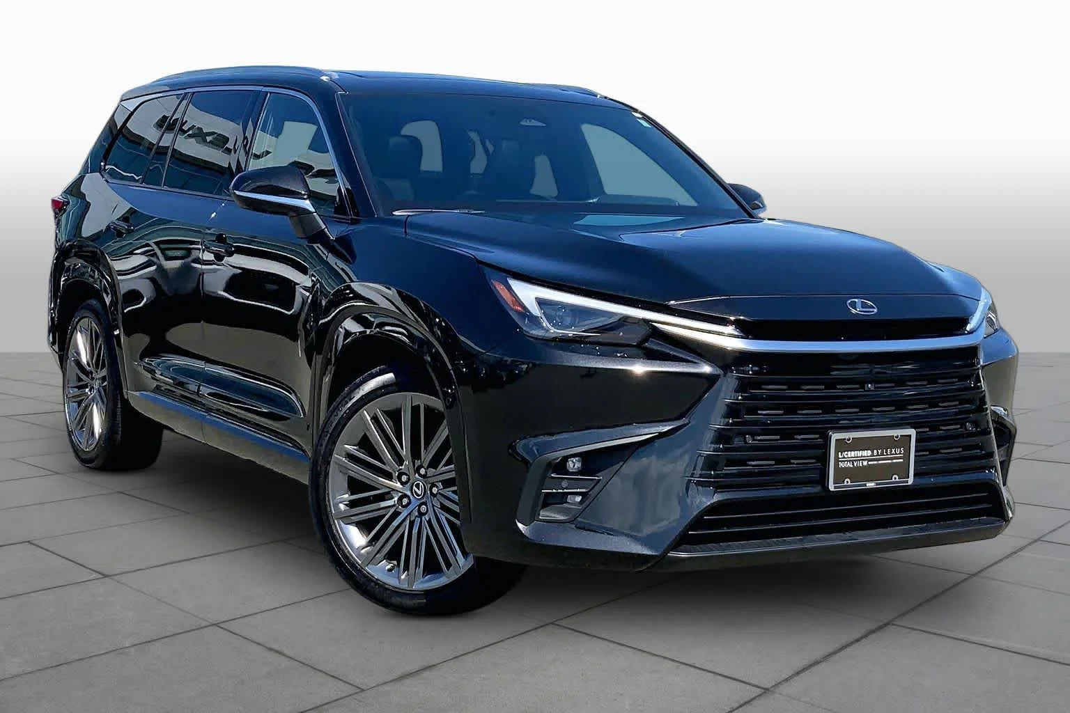 Certified Used 2025 CAVIAR Lexus Luxury image 3