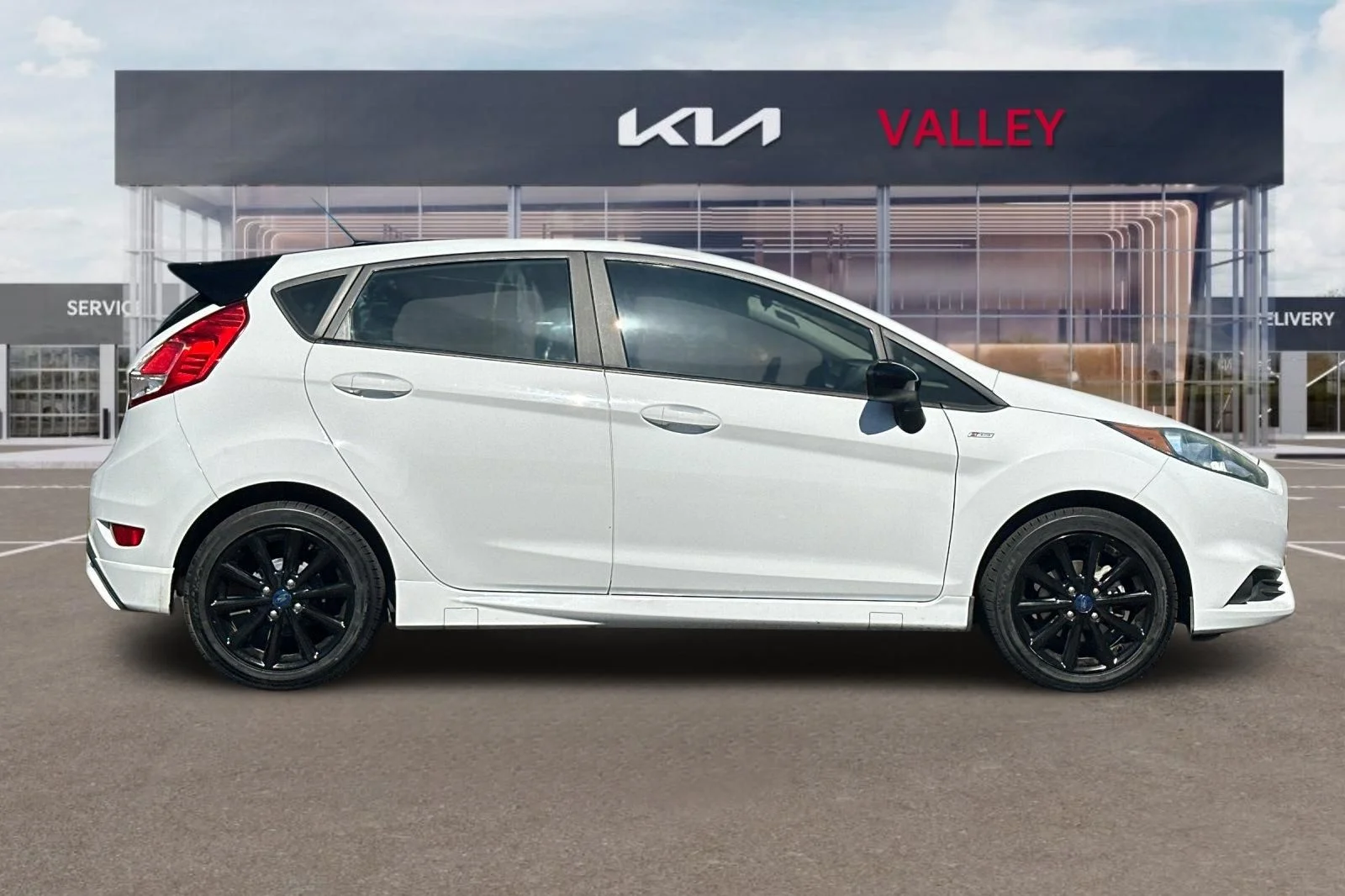 Used 2019 Oxford White Ford ST image 3