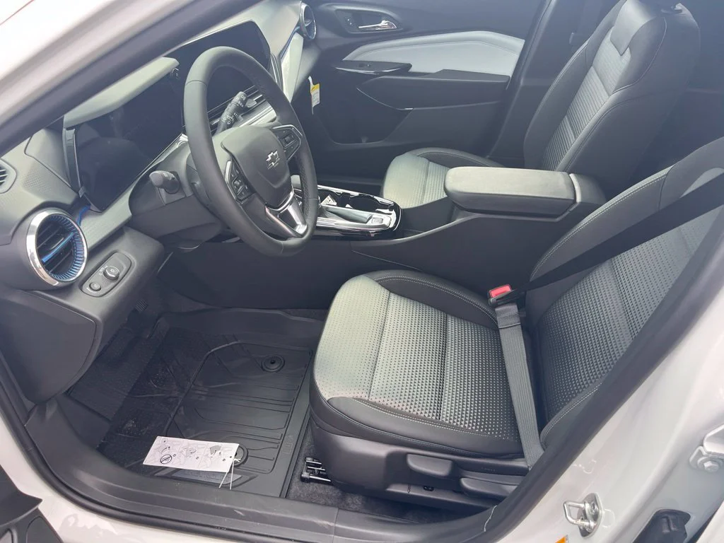 New 2026 Summit White Chevrolet LT image 13
