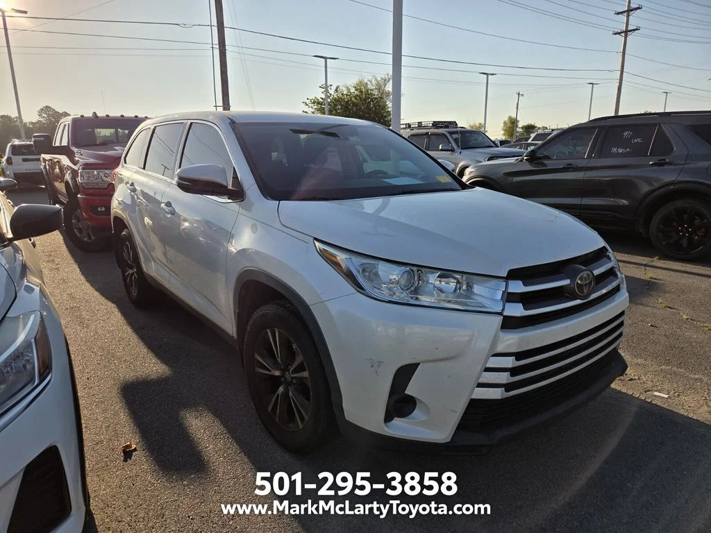 Used 2019 White Toyota LE image 3