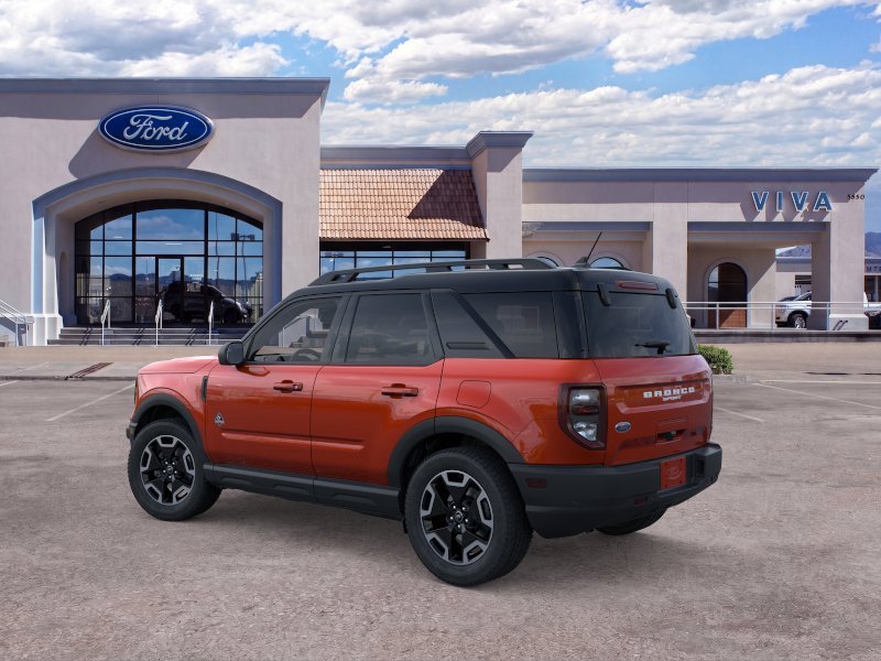 New 2024 Hot Pepper Red Tinted Clearcoat Ford Outer Banks® image 4