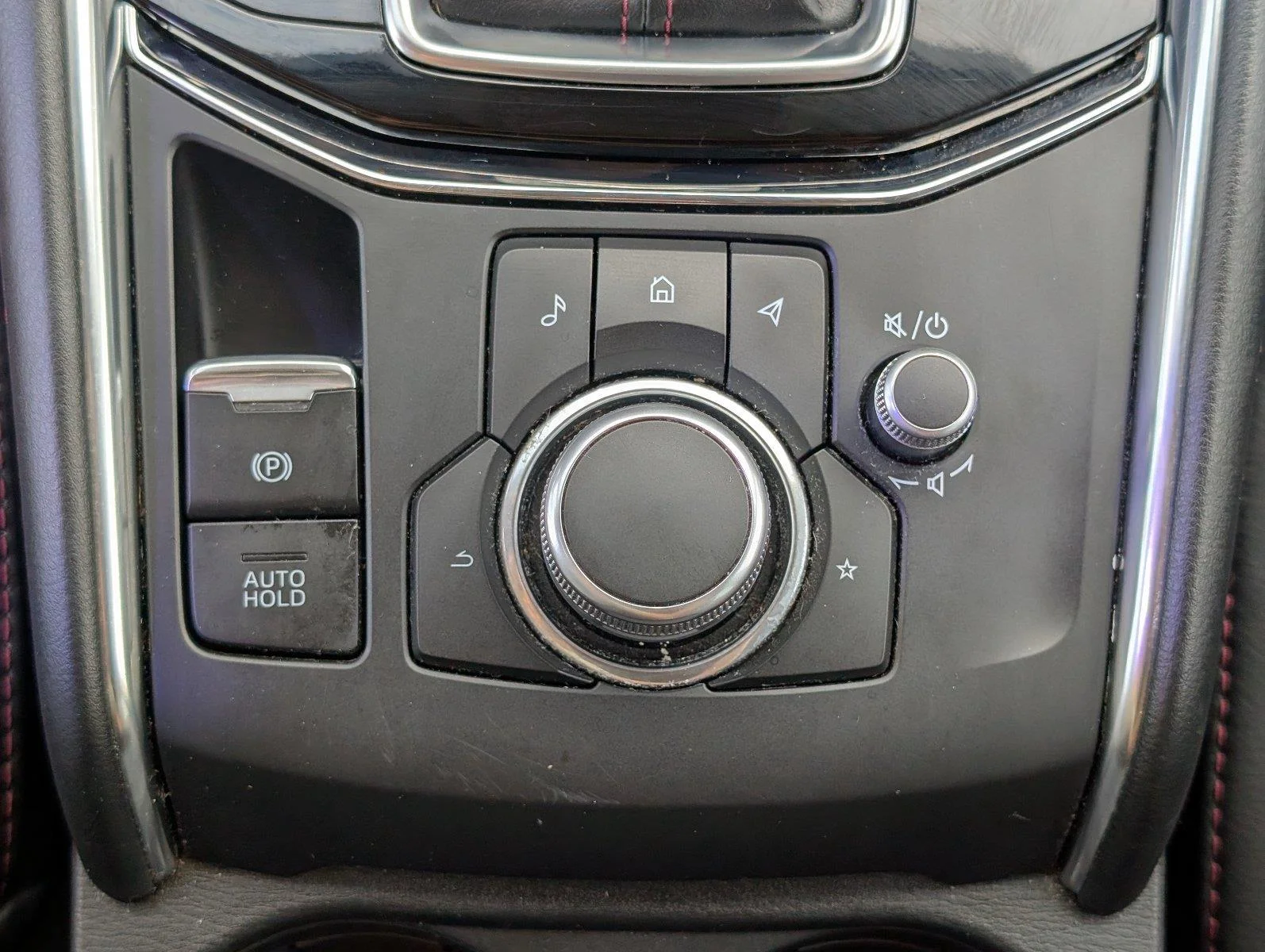 Used 2025 Polymetal Gray Metallic Mazda 2.5 S Carbon Edition image 26