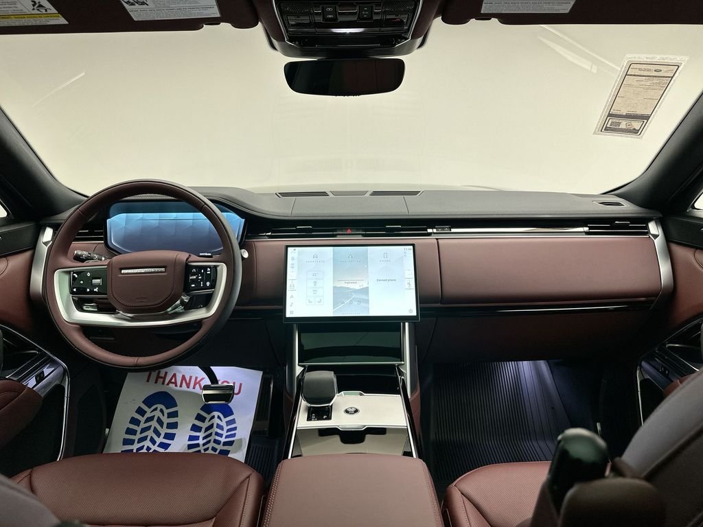 Used 2025 Santorini Black Metallic Land Rover SE image 5